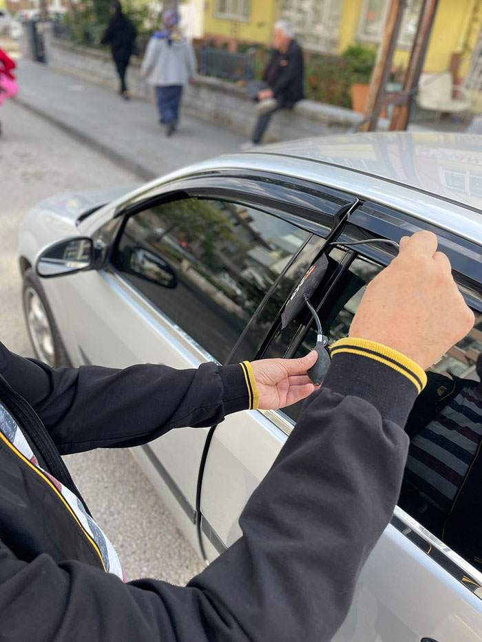 Ardıç Oto Kilitçisi